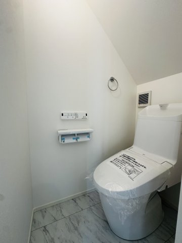 新築戸建　藤沢市辻堂東海岸0115⑥　全6棟のトイレ