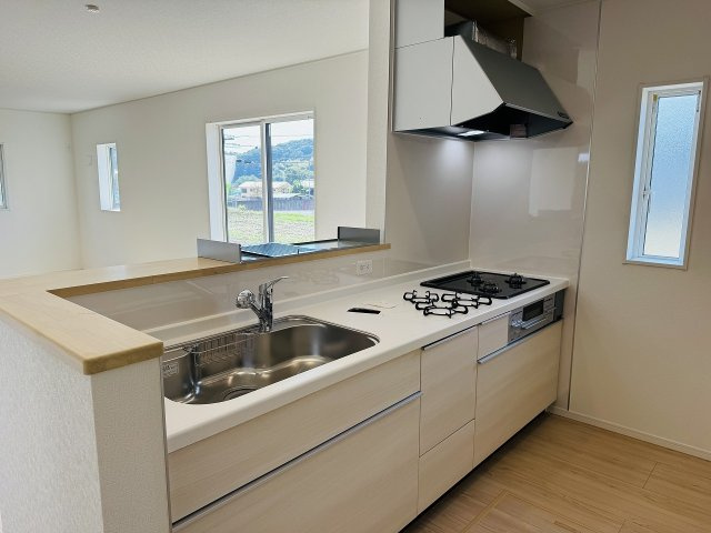 八王子市　宮下町　新築一戸建て　５期のキッチン|～使い勝手の良いシステムキッチン～