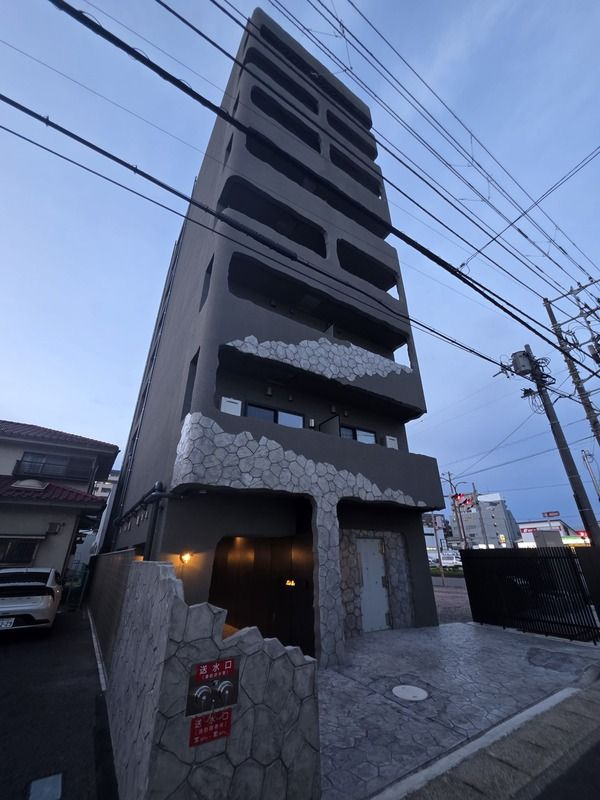 Ｍａｄｅｒ　Ｚｅｒｏの外観