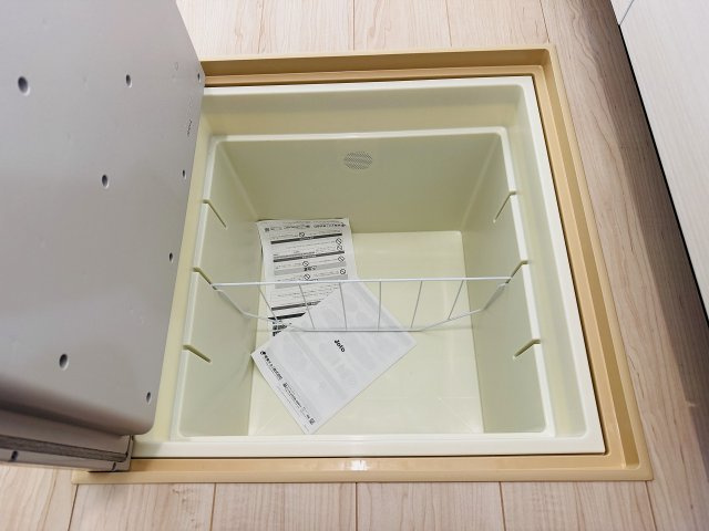 八王子市　宮下町　新築一戸建て　５期の収納|～床下収納もお使いいただけます～