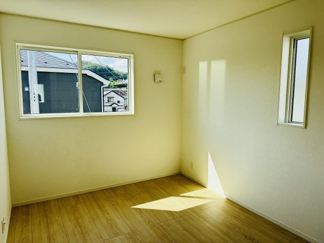 八王子市　宮下町　新築一戸建て　５期の子供部屋|～2階バルコニーに面している6帖の洋室です～