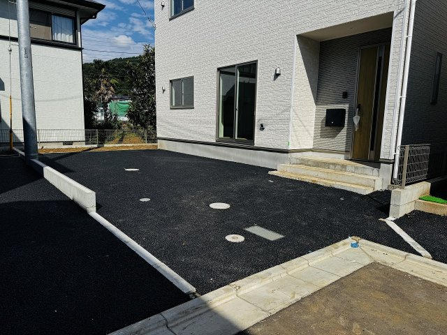 八王子市　宮下町　新築一戸建て　５期の駐車場|～2台駐車可能～