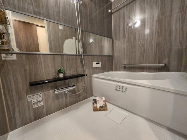 コアマンション下大利ネクステージの浴室|お子様と一緒に浸かれる広いバスタブで、バスタイムをさらに楽しく♪