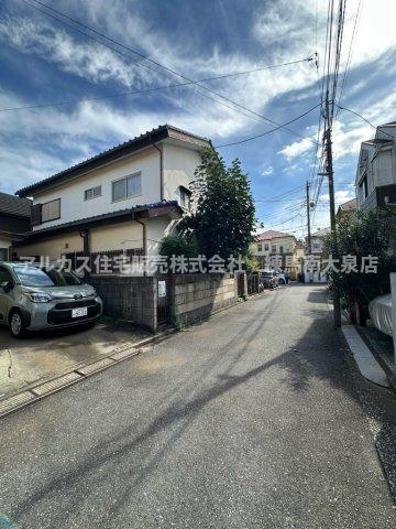 練馬区石神井台6丁目　土地　西武池袋線　大泉学園の前面道路含む現地写真