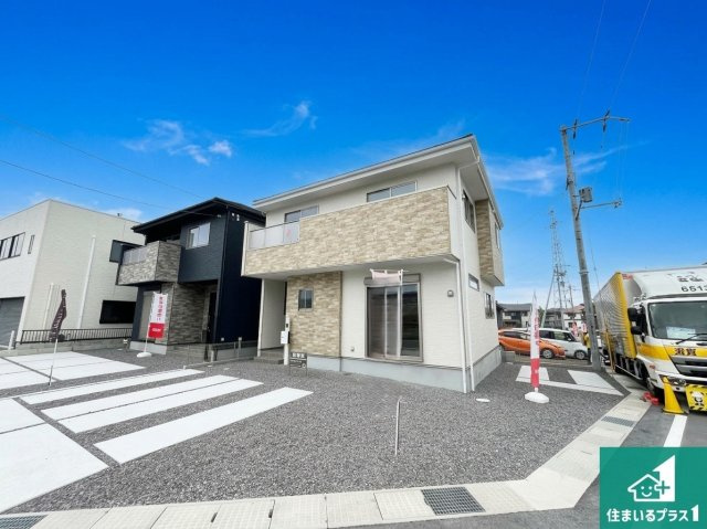 即日案内可能■彦根市正法寺町　第1期　新築一戸建ての外観|安心の10年保証！外観を美しく保ち、雨水で汚れを落とします！気になることがありましたら、お気軽にお問い合わせください！