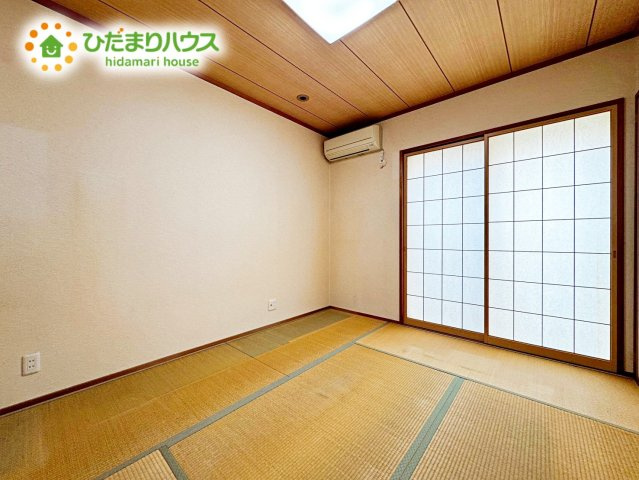 上尾市大谷本郷　二世帯中古戸建の和室|1F和室です。ほっと一息くつろげます。