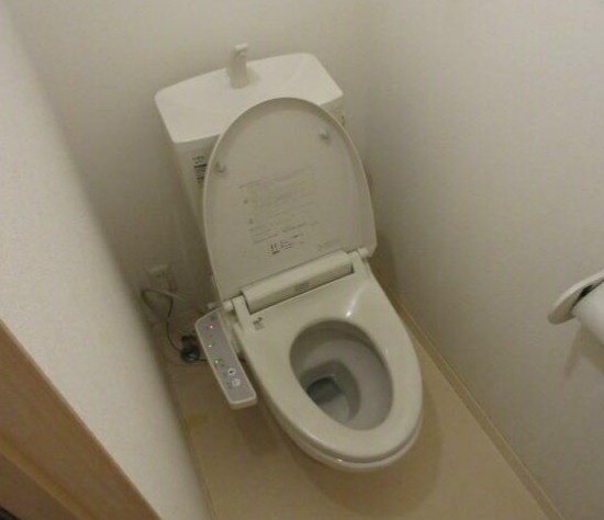 シャトルオリビアのトイレ