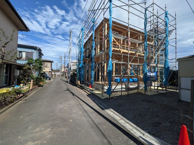 八王子市　川口町　新築一戸建て　４７期の前面道路含む現地写真|～北西4.2ｍ道路に面しています～