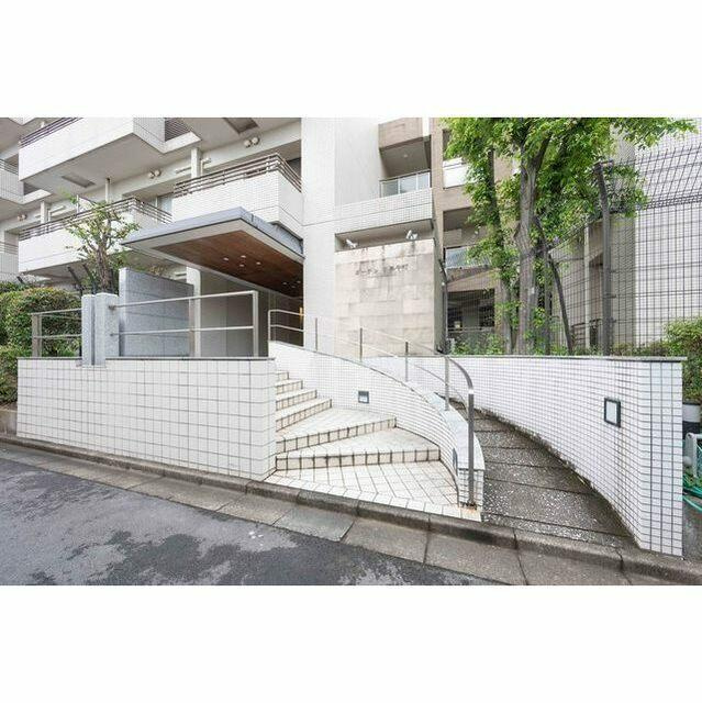 ガーデン目黒平町(ガーデンメグロタイラマチ)の間取り