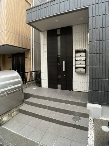 【エントランス】 | Kメゾン新宿