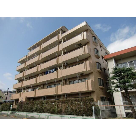 【外観】 | テラス鷺宮 | 鉄筋コンクリート造のがっちりとした建物。