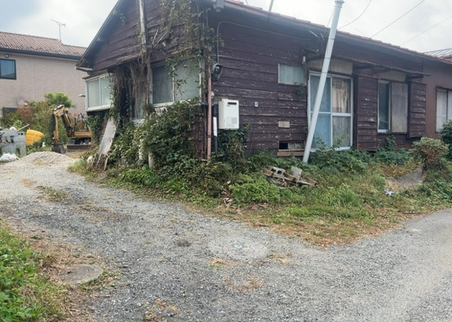 【外観】 | 太井売地 | 土地の面積＝住宅面積ではありません。建ぺい率の問題などで、土地のある場所によって住宅を建てられる面積は限られています。高さもしかり、「土地」という言葉の中には、建築条件も含まれると考えておきましょう。