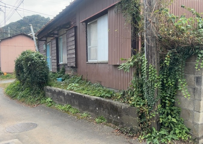 【外観】 | 太井売地 | 家を建てる前提で土地を探している場合、地盤の丈夫さは譲れない条件の一つです。地盤が脆弱だと追加工事が必要となります。また、過去に地盤沈下や液状化現象を起こした土地は、できるだけ避けた方がいいでしょう。