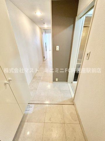 KAISEI本町の玄関