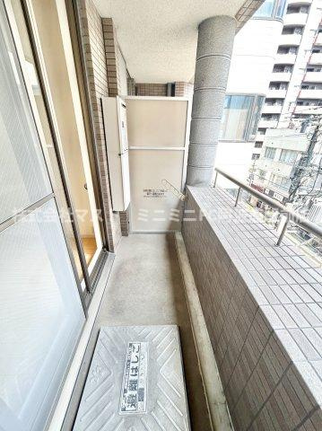 KAISEI本町のバルコニー