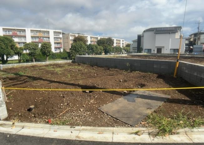 【庭】 | 本町田新築戸建 | 家族でのBBQを行うのであれば3坪程度の広さがあればよいでしょう。ガーデニングや家庭菜園を楽しむ際は、手入れが行き届く範囲にすると安心です。また、庭のある方角や接道が気になる方は事前に確認しましょう。