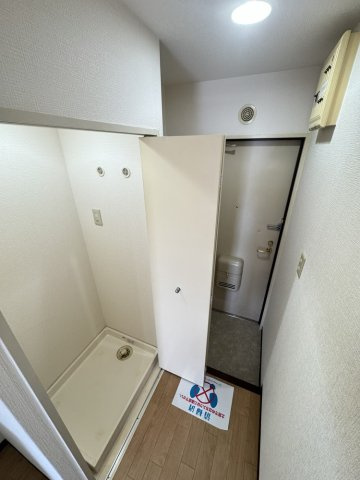 ティグリス枝川の玄関
