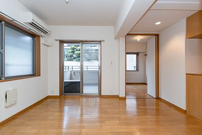 【居間・リビング】目白台ガーデン