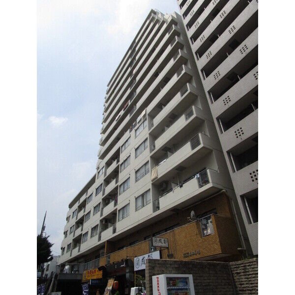 サンパークマンション高田馬場の外観