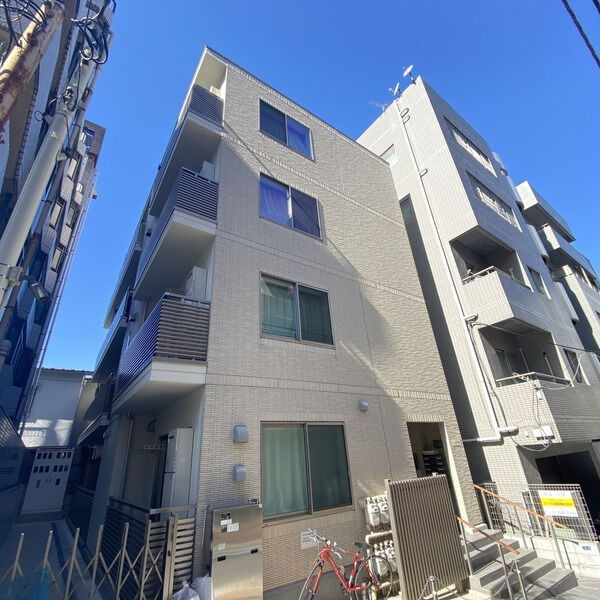 LaLa神泉の外観