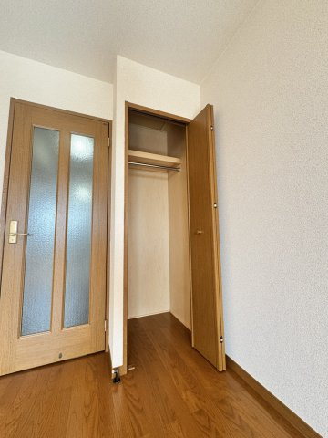 フジパレス木の本の収納