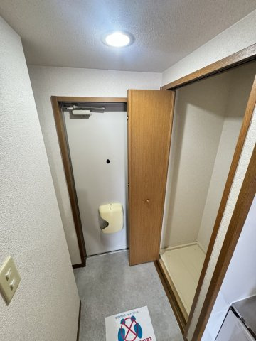 フジパレス木の本の玄関