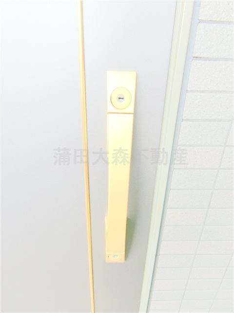 ルーブル蒲田七番館の玄関