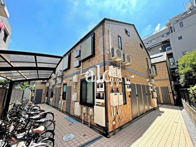 新宿区高田馬場４丁目のアパート