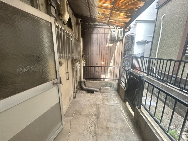 東新町2階建て兼テナント住宅のその他