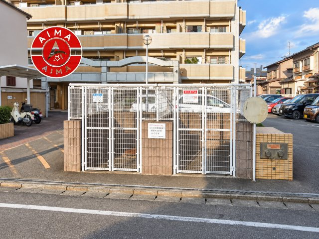 シティマンション春日のその他共用部分|敷地内には、ゴミ出しが可能な専用ゴミ置き場を完備。