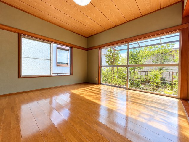 茂原市北塚　中古戸建の洋室|※画像の一部はAIを用いて加工・編集しています。実際の状況と異なる場合がありますので、ご了承下さい。