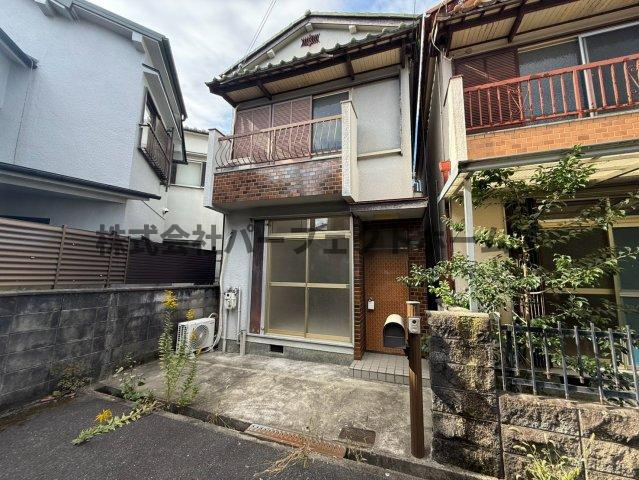 東船橋戸建　賃貸のエントランス|清潔なエントランスです