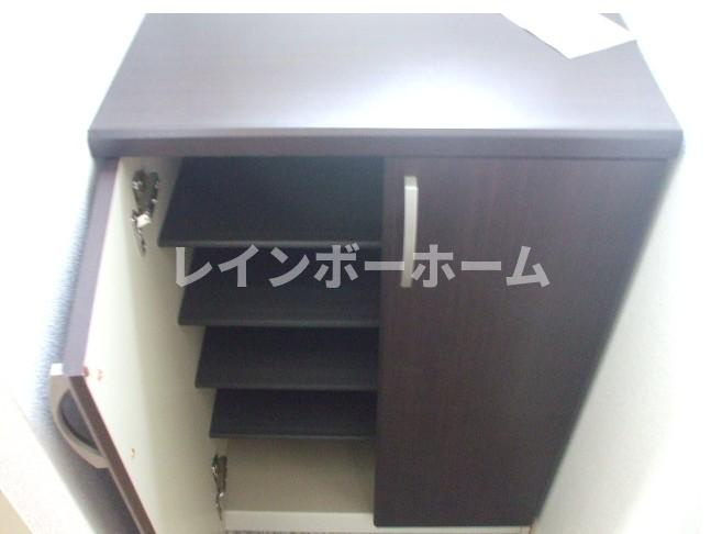 船橋市前原東５丁目の賃貸マンションの収納|※他部屋参考写真です。