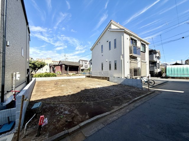 練馬区田柄2丁目　建築条件なし　南道路の限定1区画の前面道路含む現地写真