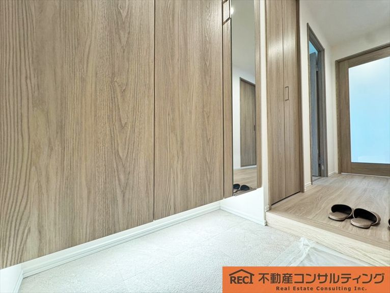 御影山手アーバンライフの玄関
