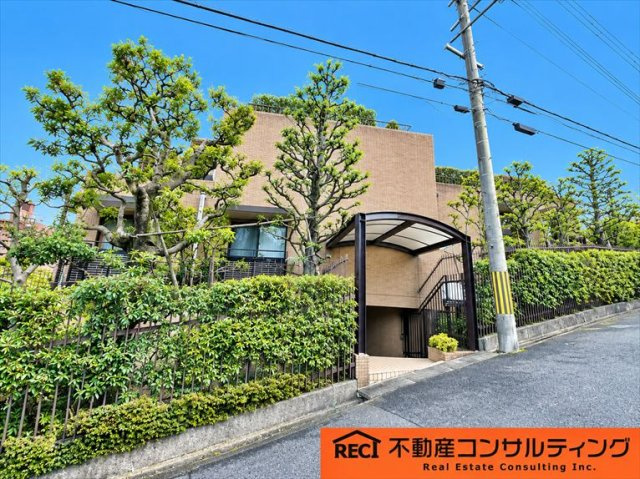 御影山手アーバンライフのエントランス