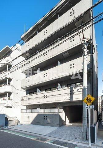 フォセット東日暮里のエントランス
