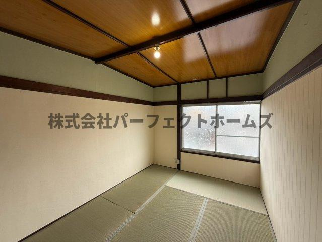 都丘町テラスハウス　賃貸の和室|和室ならではの温かな和の空間で寛ぎの時間を過ごせます