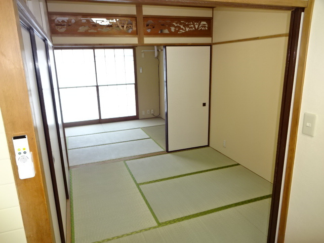 櫻井マンションの居間・リビング