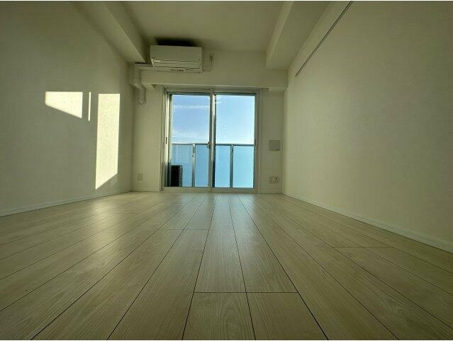 リライア川崎WEST SIDEの居間・リビング