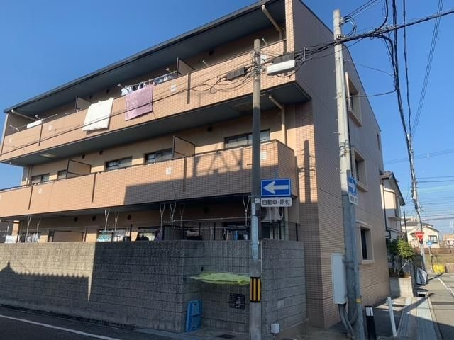 シャルマンの外観