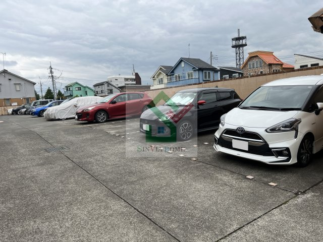ソーレフェラーラの駐車場