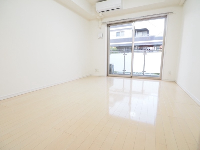 新品家具付きマンション中目黒18(KaGood東京)の洋室