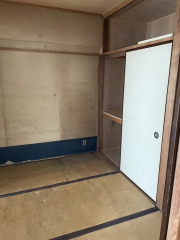 神奈川県横浜市鶴見区東寺尾6丁目 ロアール東寺尾の和室|歴史を感じる風合いと、大容量の収納スペース