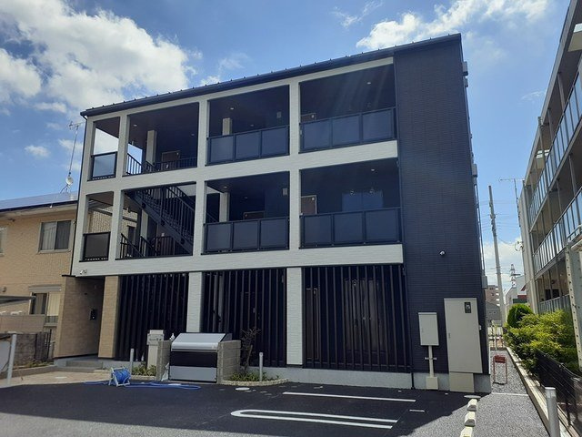 【外観】 | ラクーン堅田 | 外観は落ち着いています