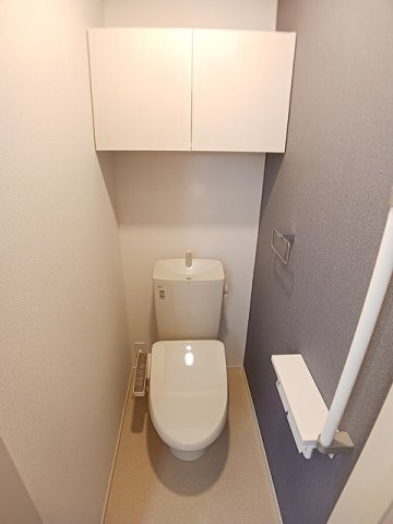 【トイレ】 | ヒカルサ仰木の里Ⅰ | シンプルで使いやすいトイレです