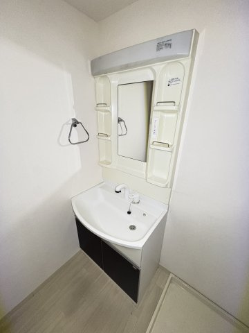 サフィールの独立洗面台