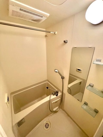 【浴室】 | 新品家具付きマンション笹塚6(KaGood東京) | 日々の暮らしに欠かせないお風呂です