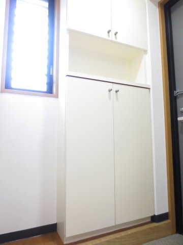 ラフィナートMの玄関|きれいな玄関です