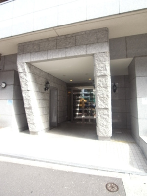 【エントランス】 | パレステュディオ渋谷ＷＥＳＴ | 落ち着いたエントランスです